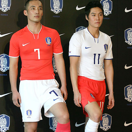 韩国08-09赛季主客场球衣