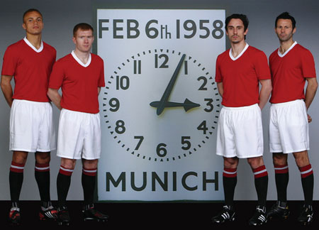 曼联纪念慕尼黑空难50周年球衣