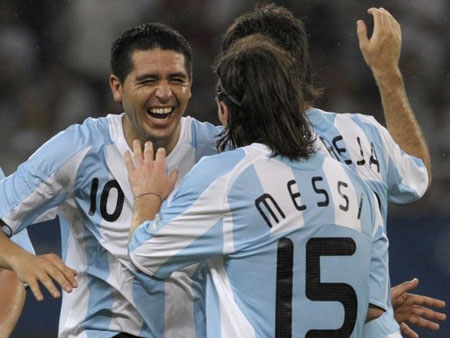 阿根廷国奥队2008奥运会主场球衣
