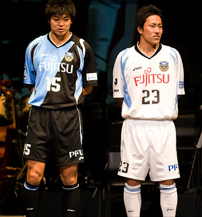 川崎前锋2009赛季主客场球衣