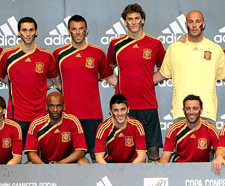 西班牙国家队2009联合会杯主场球衣