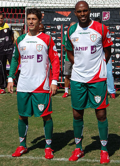 葡萄牙人2009赛季主客场球衣