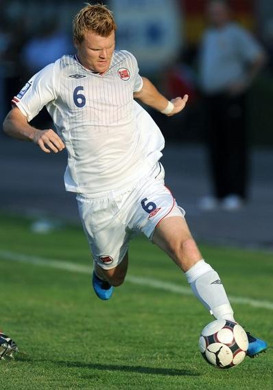 挪威国家队09-10赛季客场球衣
