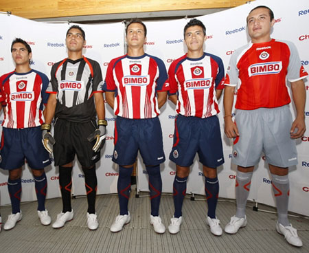 瓜达拉哈拉09-10赛季主客场球衣