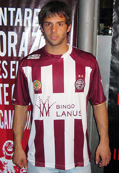 拉努斯2009赛季主客场球衣