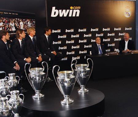 皇家马德里与Bwin续约至2013年 © kitstown.com 球衫堂