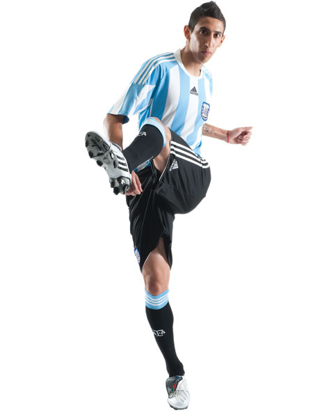 荣耀1986 — 阿根廷国家队2010世界杯主场球衣故事 © kitstown.com 球衫堂