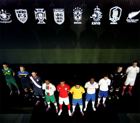 耐克9支参加南非世界杯国家队公布新款球衣 © kitstown.com 球衫堂