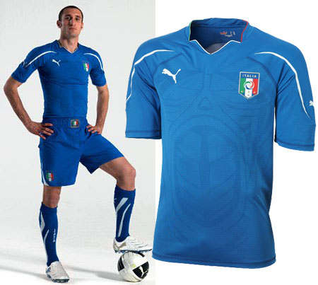 意大利国家队2010世界杯新款主客场球衣 © kitstown.com 球衫堂