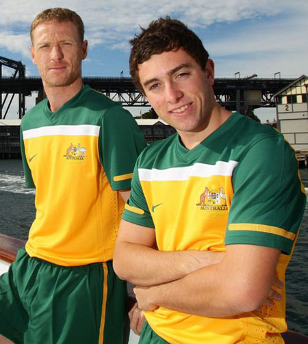 澳大利亚国家队2010世界杯主场球衣 © kitstown.com 球衫堂