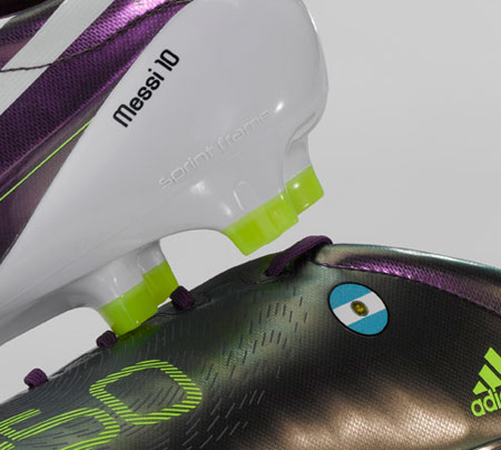 F50 adiZero — 阿迪达斯发布“史上最轻”足球战靴 © kitstown.com 球衫堂