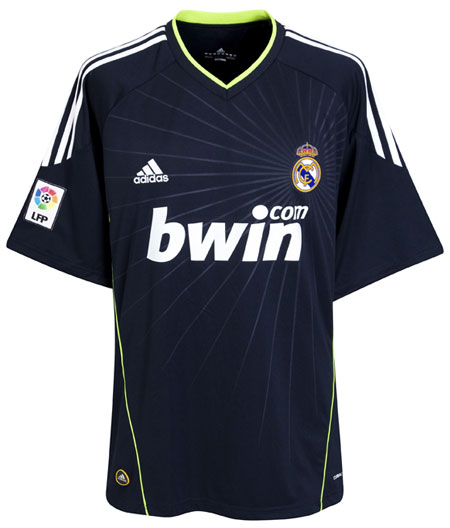 皇家马德里2010-11赛季客场球衣 © kitstown.com 球衫堂