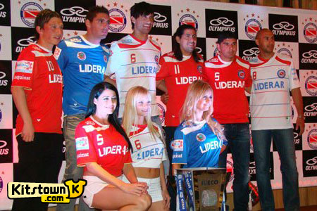 阿根廷青年人2010-11赛季主客场球衣 © kitstown.com 球衫堂