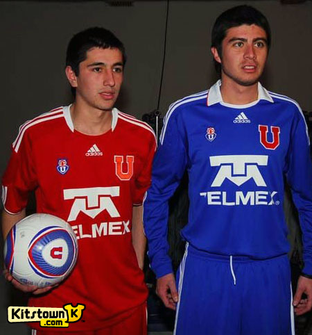 智利大学2010-11赛季主客场球衣 © kitstown.com 球衫堂