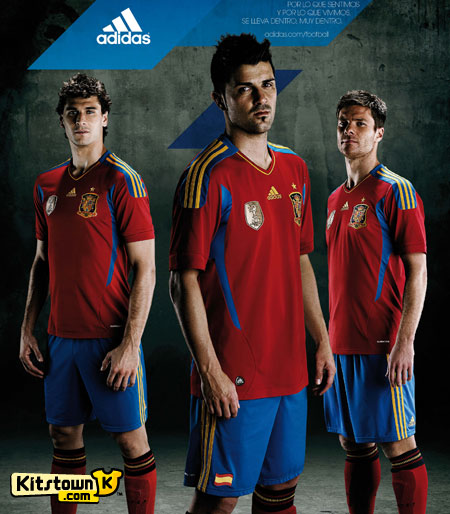 西班牙国家队2011-12赛季主场球衣 © kitstown.com 球衫堂