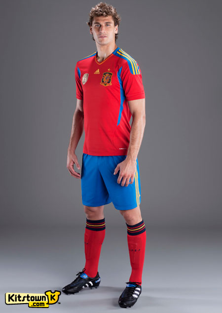 西班牙国家队2011-12赛季主场球衣 © kitstown.com 球衫堂