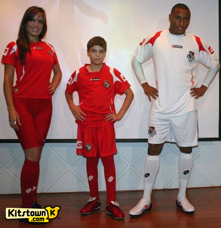 巴拿马国家队2011-12赛季主客场球衣 © kitstown.com 球衫堂