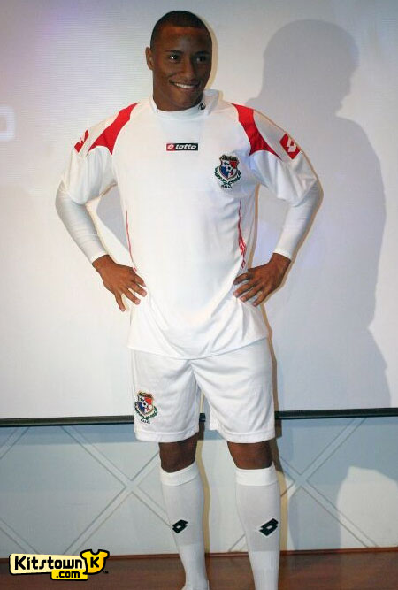 巴拿马国家队2011-12赛季主客场球衣 © kitstown.com 球衫堂