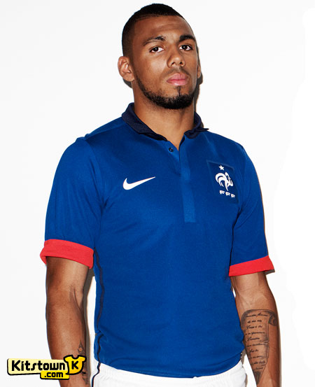 法国国家队2011-12赛季主场球衣发布 © kitstown.com 球衫堂