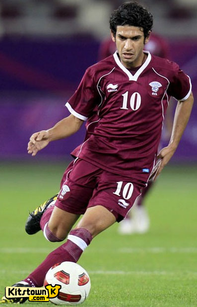 卡塔尔国家队2011亚洲杯主场球衣 © kitstown.com 球衫堂