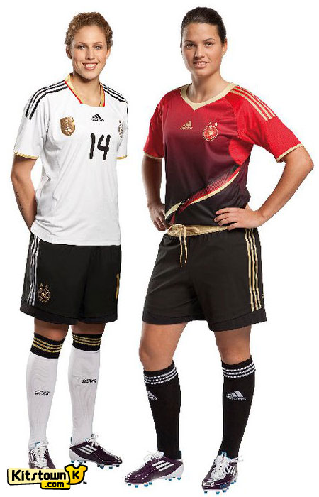 德国女足国家队2011世界杯主客场球衣 © kitstown.com 球衫堂