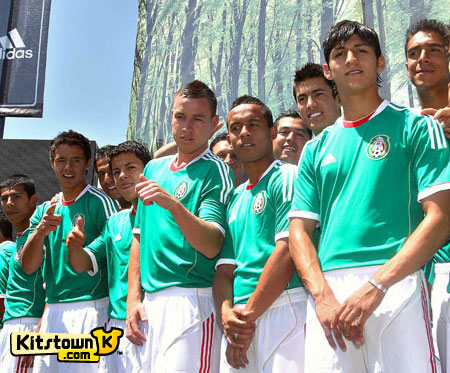 墨西哥国家队2011-13赛季主客场球衣 © kitstown.com 球衫堂