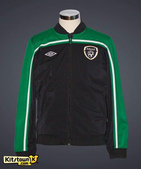 爱尔兰国家队2011-12赛季客场球衣 © kitstown.com 球衫堂