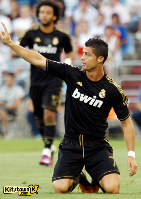 皇家马德里2011-12赛季客场球衣 © kitstown.com 球衫堂