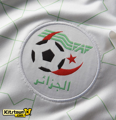阿尔及利亚国家队2012-13赛季主场球衣 © kitstown.com 球衫堂