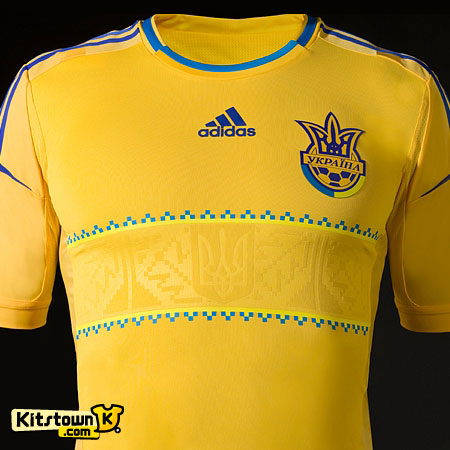 乌克兰国家队2012-13赛季主场球衣 © kitstown.com 球衫堂