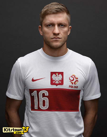 波兰国家队2012-13赛季国徽版主场球衣 © kitstown.com 球衫堂