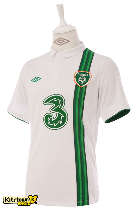 爱尔兰国家队2012-13赛季客场球衣 © kitstown.com 球衫堂