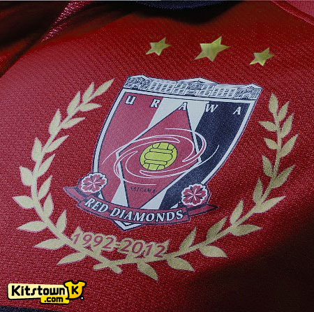 浦和红钻2012赛季主客场球衣 © kitstown.com 球衫堂