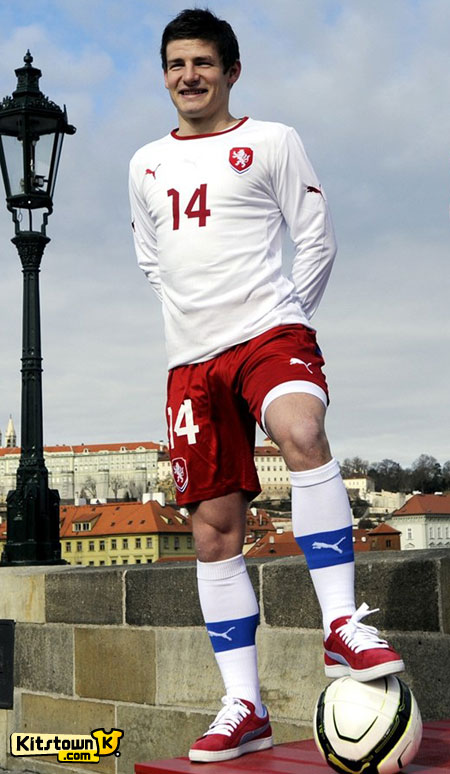 捷克国家队2012-13赛季客场球衣 © kitstown.com 球衫堂