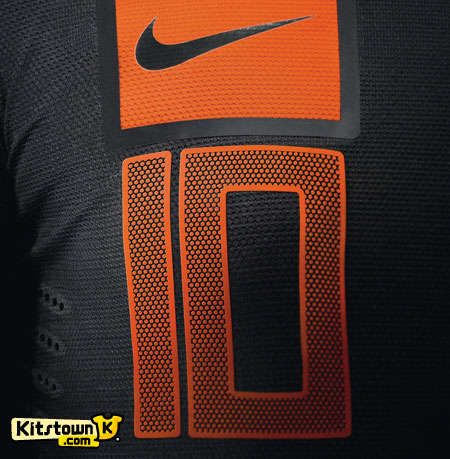 荷兰国家队2012-13赛季客场球衣 © kitstown.com 球衫堂