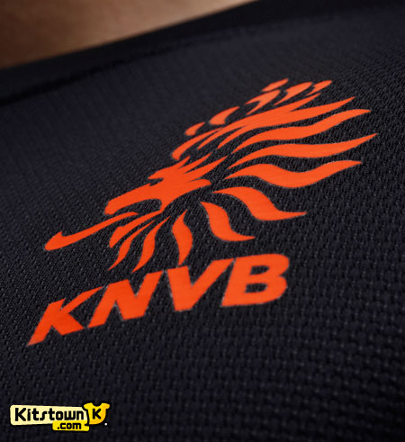 荷兰国家队2012-13赛季客场球衣 © kitstown.com 球衫堂