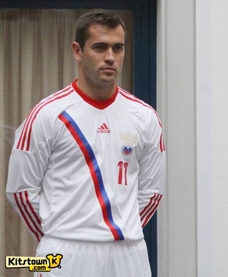 俄罗斯国家队2012-13赛季客场球衣 © kitstown.com 球衫堂