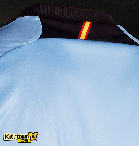 西班牙国家队2012-13赛季客场球衣 © kitstown.com 球衫堂