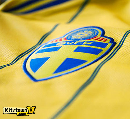 瑞典国家队2012-13赛季主场球衣 © kitstown.com 球衫堂