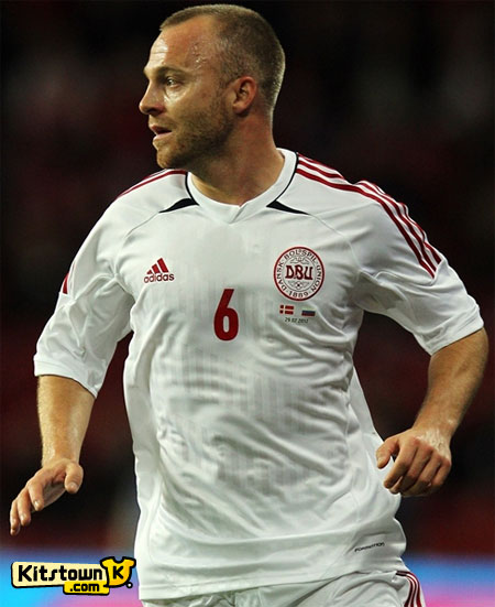 丹麦国家队2012-13赛季客场球衣 © kitstown.com 球衫堂