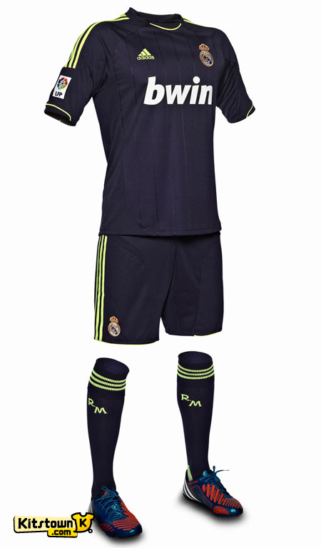 皇家马德里2012-13赛季客场球衣 © kitstown.com 球衫堂