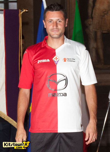 佛罗伦萨2012-13赛季主客场球衣 © kitstown.com 球衫堂
