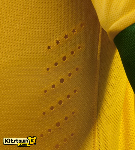 巴西国家队2013联合会杯主场球衣 © kitstown.com 球衫堂