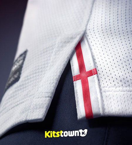 英格兰国家队2013赛季主场球衣 © kitstown.com 球衫堂