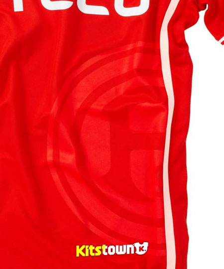 杜塞尔多夫2013-14赛季主场球衣 © kitstown.com 球衫堂