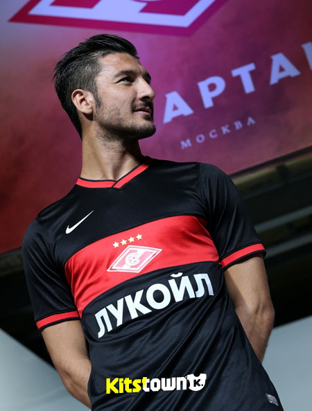 莫斯科斯巴达克2013-14赛季主客场球衣 © kitstown.com 球衫堂