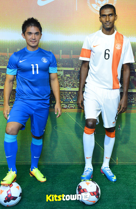 印度国家队2013-14赛季主场球衣 © kitstown.com 球衫堂