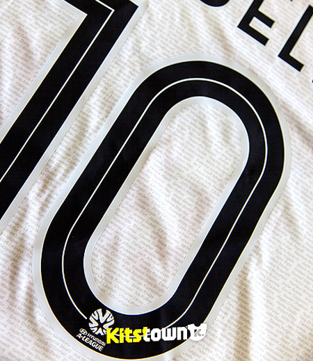 墨尔本之心2013-14赛季第二客场球衣 © kitstown.com 球衫堂