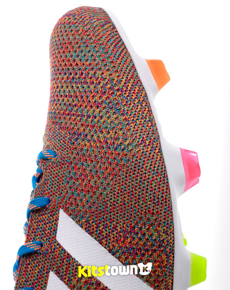 阿迪达斯发布世界首款针织面料足球鞋 © kitstown.com 球衫堂