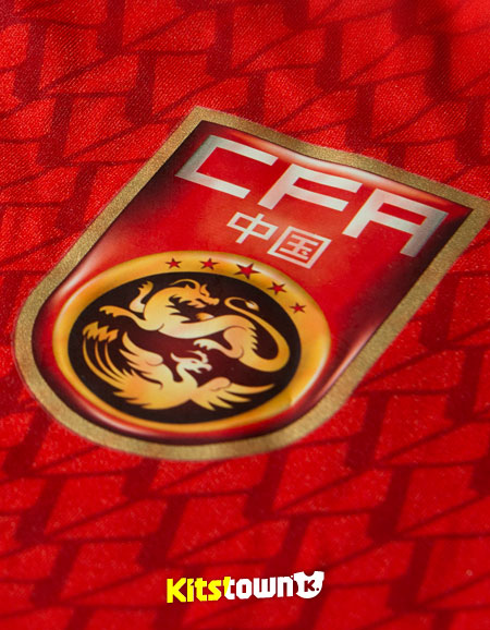 中国国家队2014-15赛季主场球衣 © kitstown.com 球衫堂
